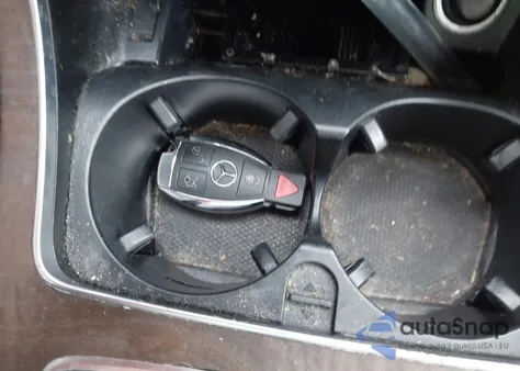 2019 Mercedes-Benz Glc 300 4Matic z USA, uszkodzony, nr VIN WDC0G4KB5K1001895